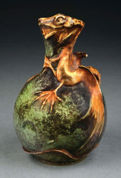 AMPHORA SMALL DRAGON VASE, C.1