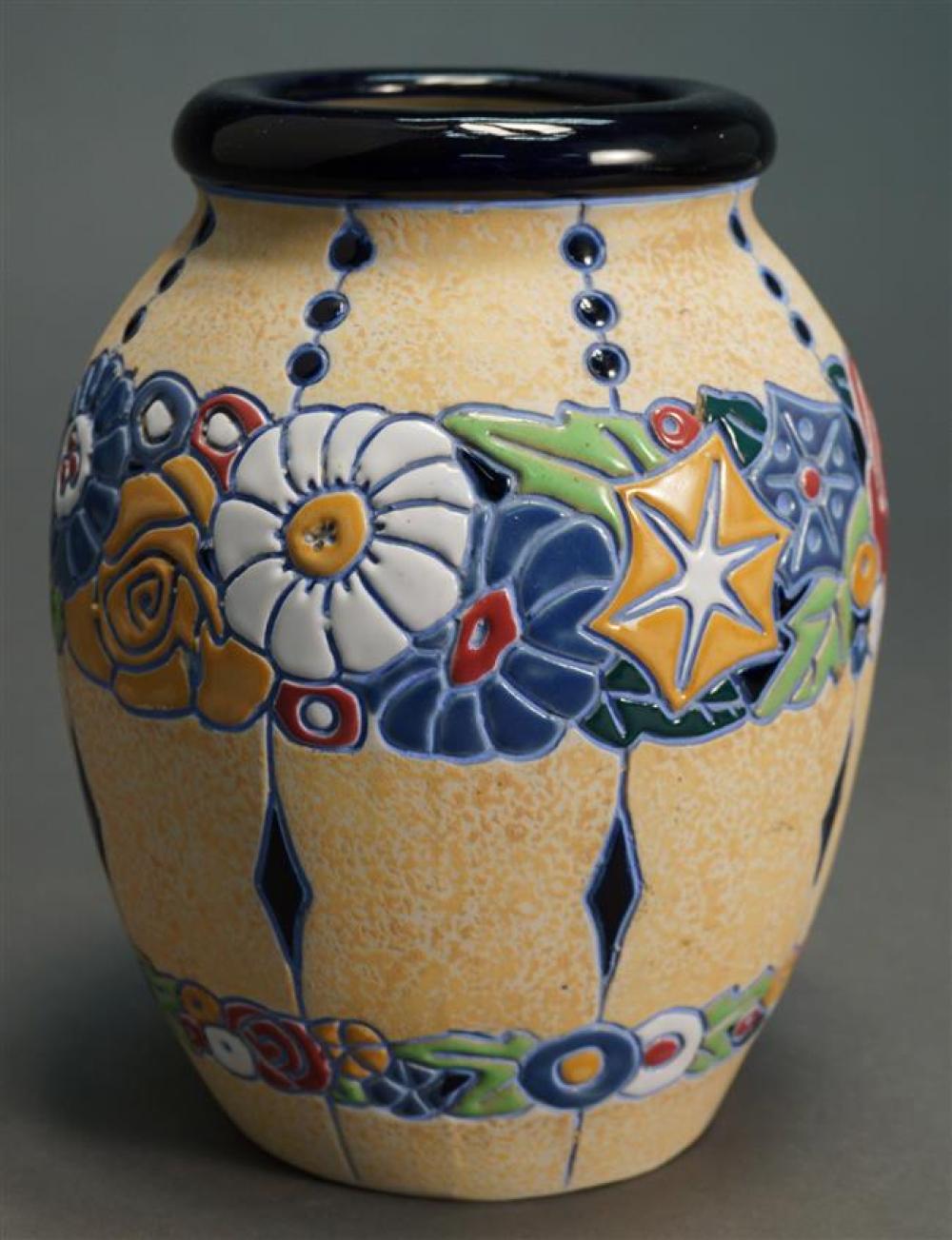 AMPHORA VASE, HEIGHT: 9-1/4