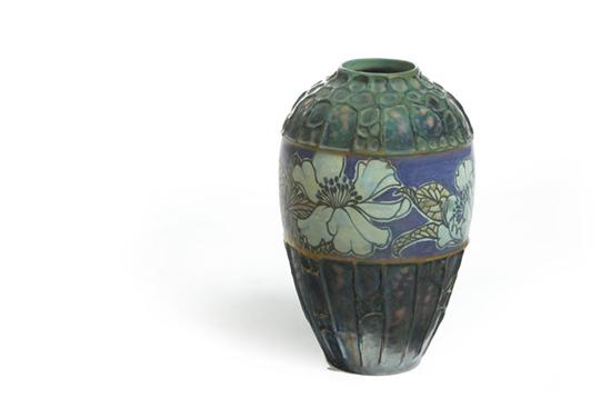 AMPHORA VASE. Iridescent vase