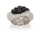 An 18 Karat White Gold Rock Cr