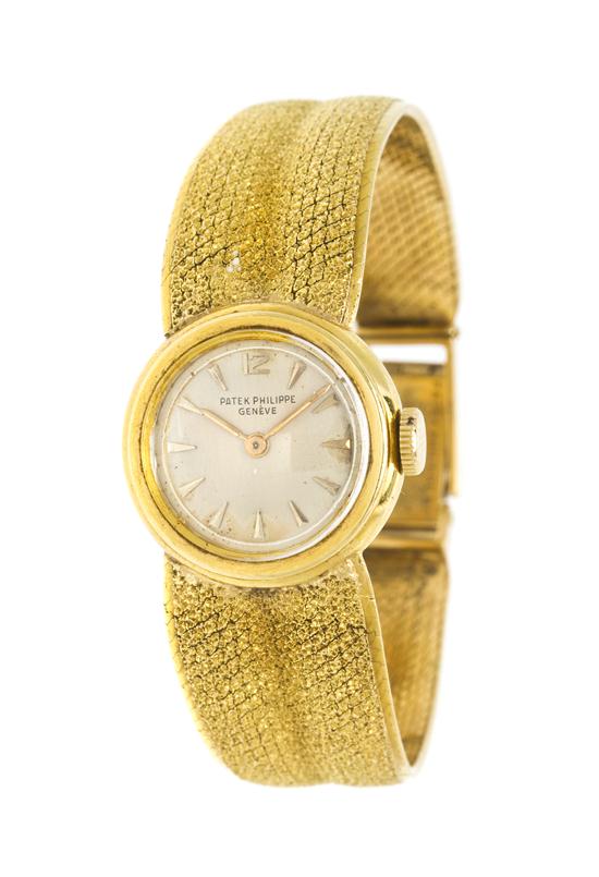 An 18 Karat Yellow Gold