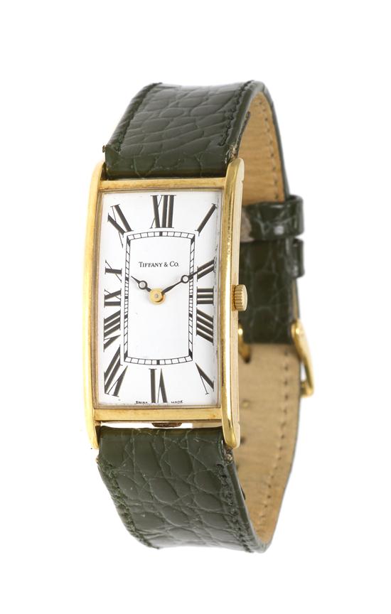 An 18 Karat Yellow Gold