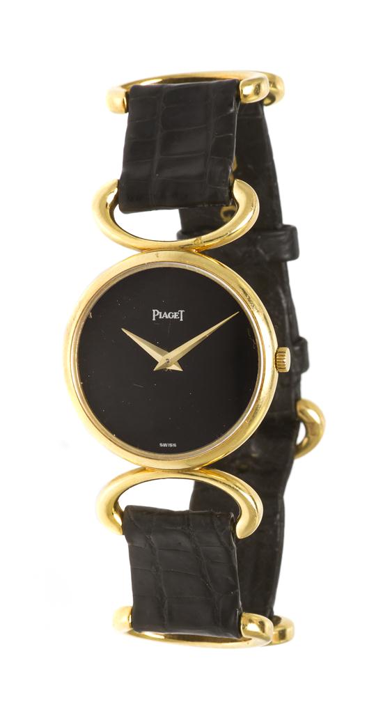 An 18 Karat Yellow Gold
