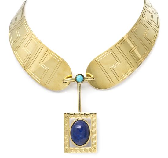 An 18 Karat Yellow Gold Lapis