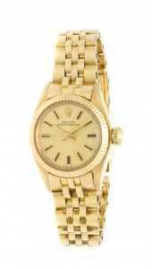 An 18 Karat Yellow Gold Ref. 6