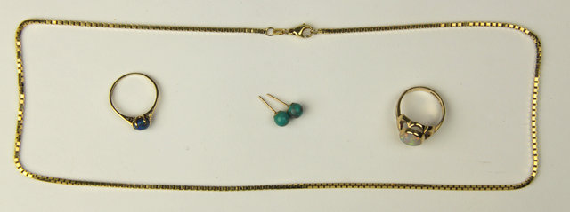 An 18ct yellow gold box-link