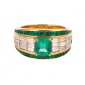 AN 18K FINE EMERALD & DIAMOND