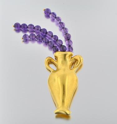 An 18k Gold and Amethyst Vase