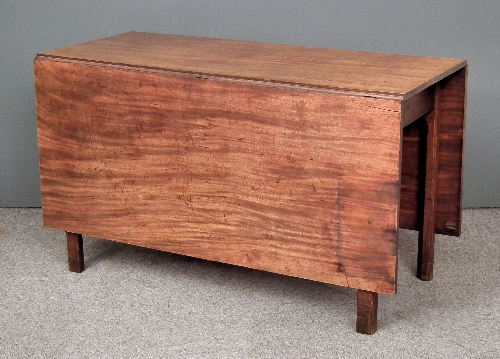 An 18th Century mahogany dropleaf