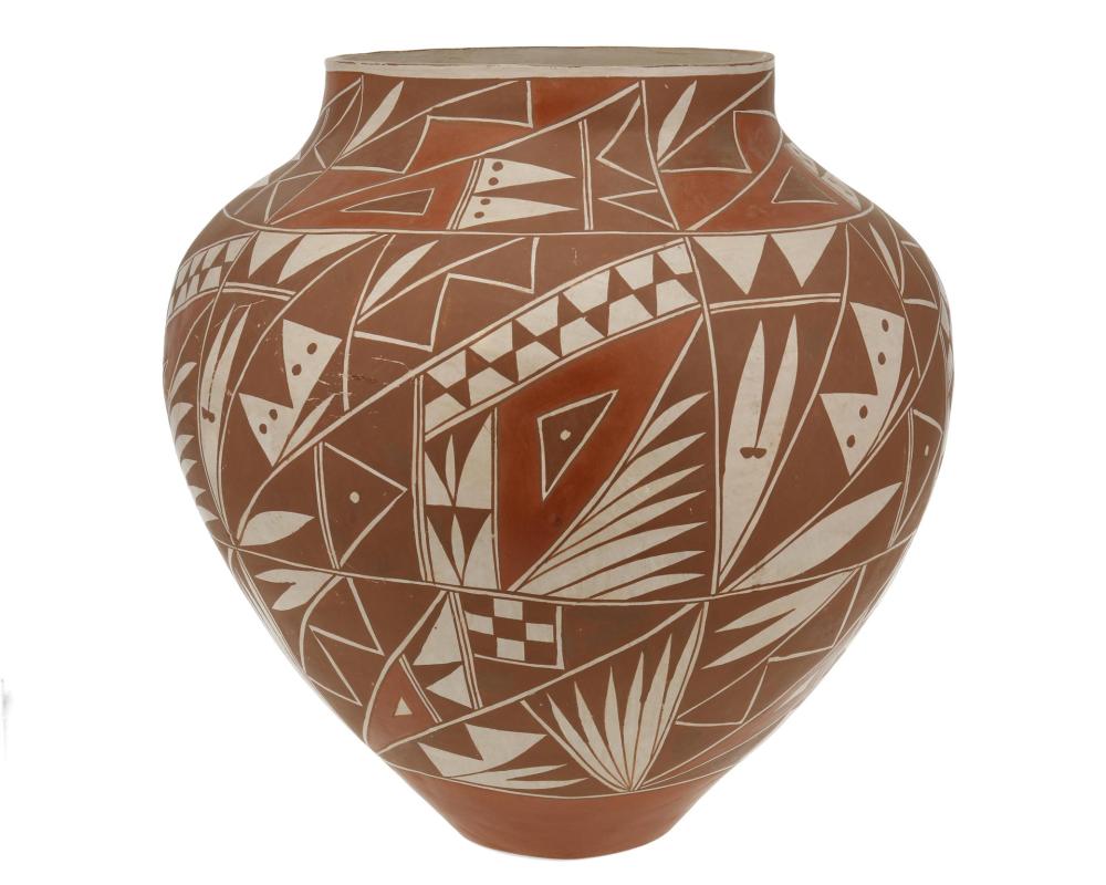AN ACOMA POLYCHROME POTTERY