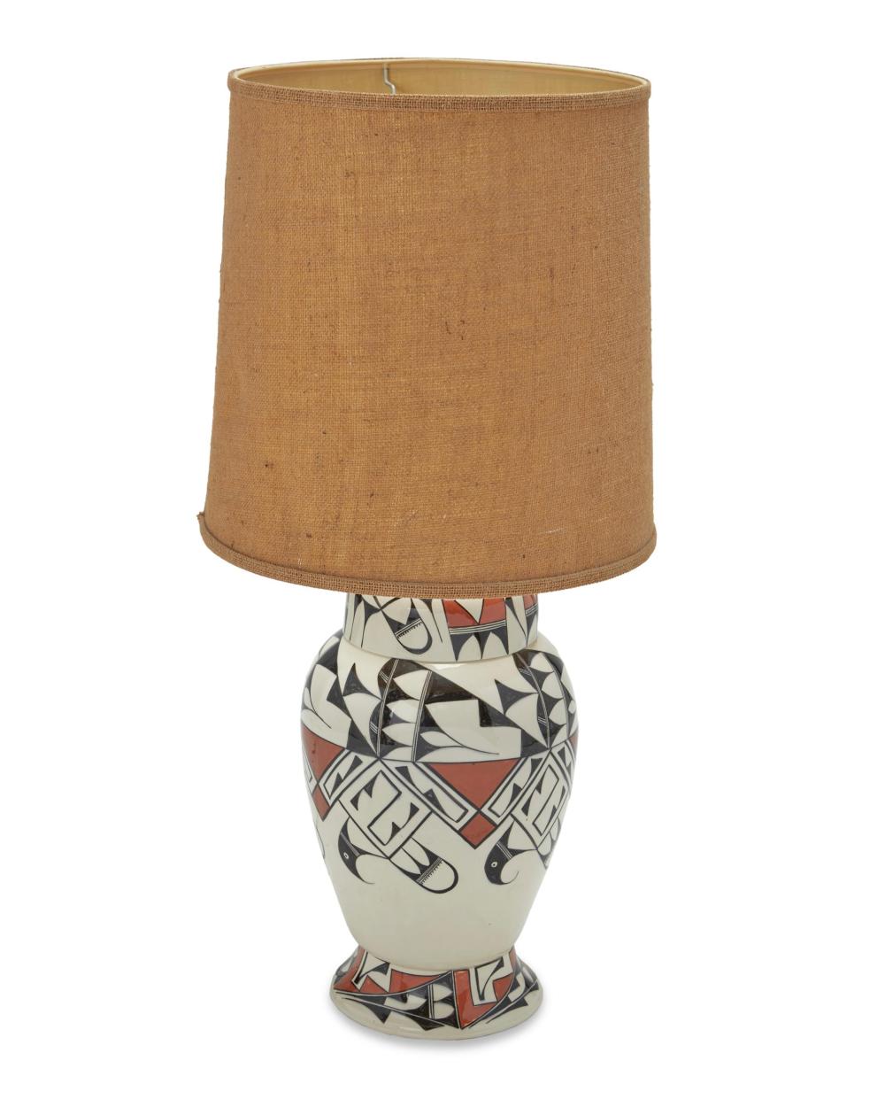 AN ACOMA POTTERY TABLE LAMPAn Acoma