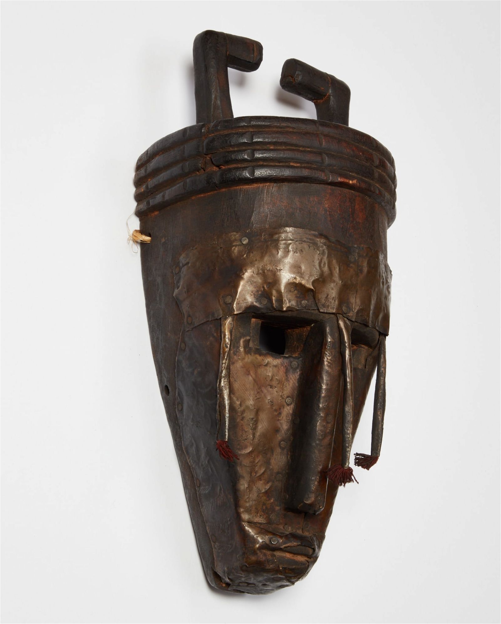 AN AFRICAN TRIBAL WOOD & APPLIED