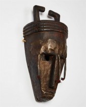 AN AFRICAN TRIBAL WOOD & APPLI