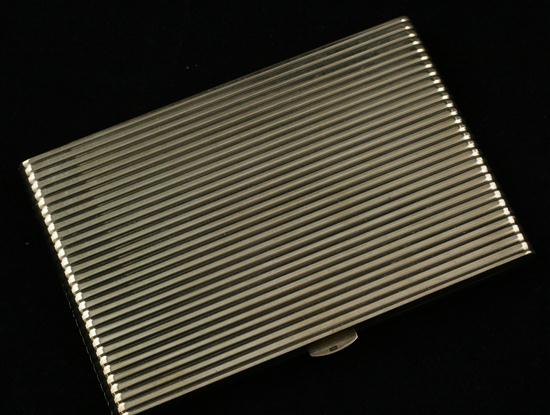 An Alfred Dunhill 9ct gold