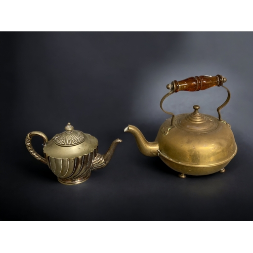 AN AMBER GLASS HANDLED COPPER