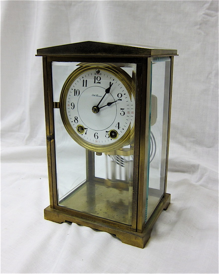 AN AMERICAN CRYSTAL REGULATOR SHELF