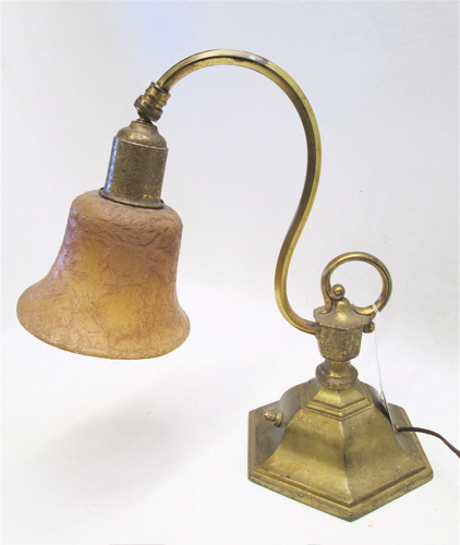 AN AMERICAN DESK LAMP c. 1920's;