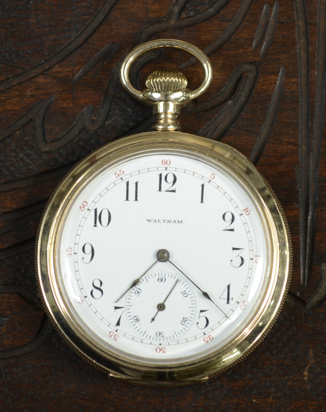 AN AMERICAN FOURTEEN KARAT GOLD