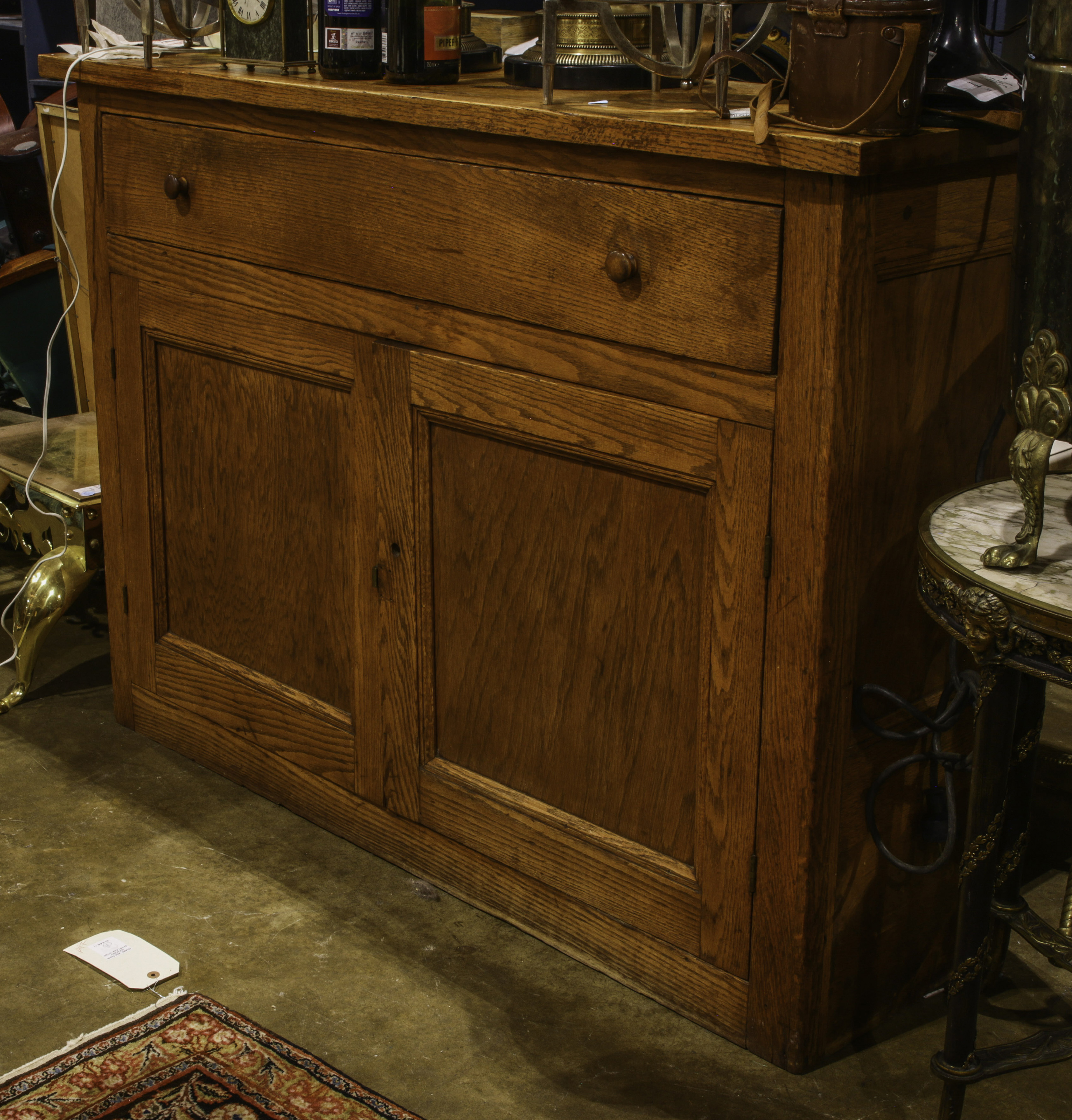 AN AMERICAN OAK BUFFET. An American