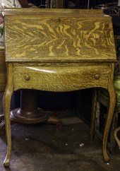 AN AMERICAN QUARTERSAWN OAK SL