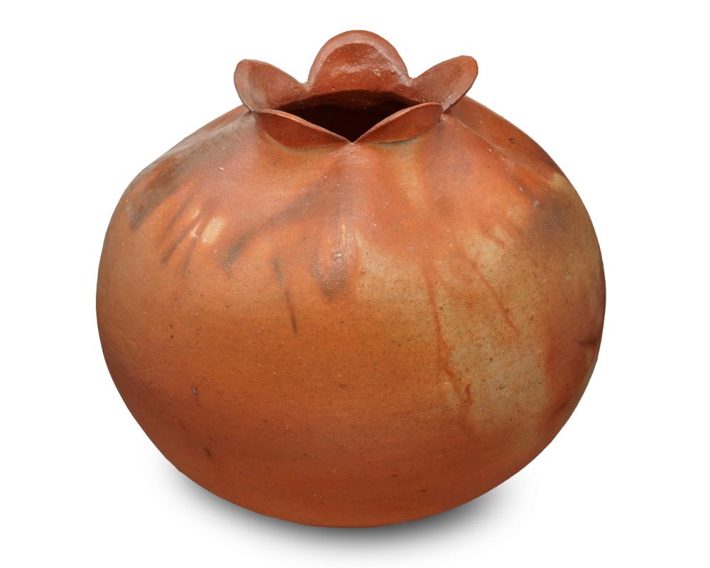 AN ANAGAMA EARTHENWARE STUDIO