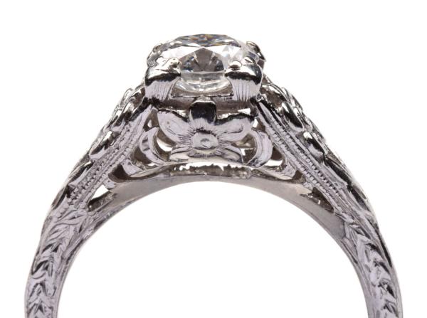 AN ANTIQUE 14K GOLD AND PLATINUM