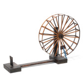 AN ANTIQUE ASIAN SPINNING WHEE