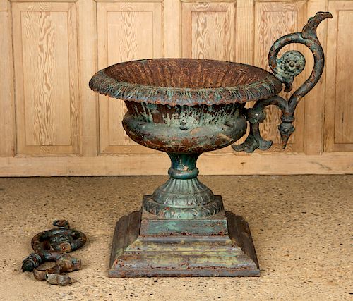 AN ANTIQUE CAMPANA FORM GARDEN