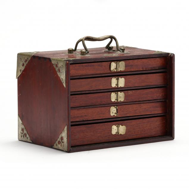 AN ANTIQUE CHINESE MAHJONG SET
