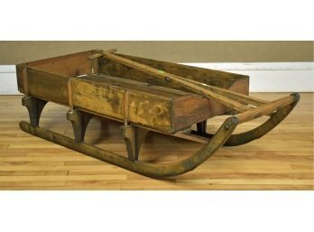 An antique country pull sleigh/pung