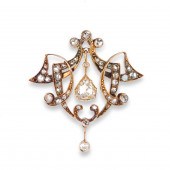 AN ANTIQUE DIAMOND AND EIGHTEE