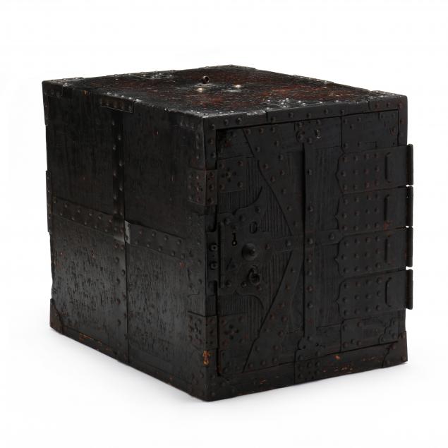 AN ANTIQUE JAPANESE KEYAKI FUNA