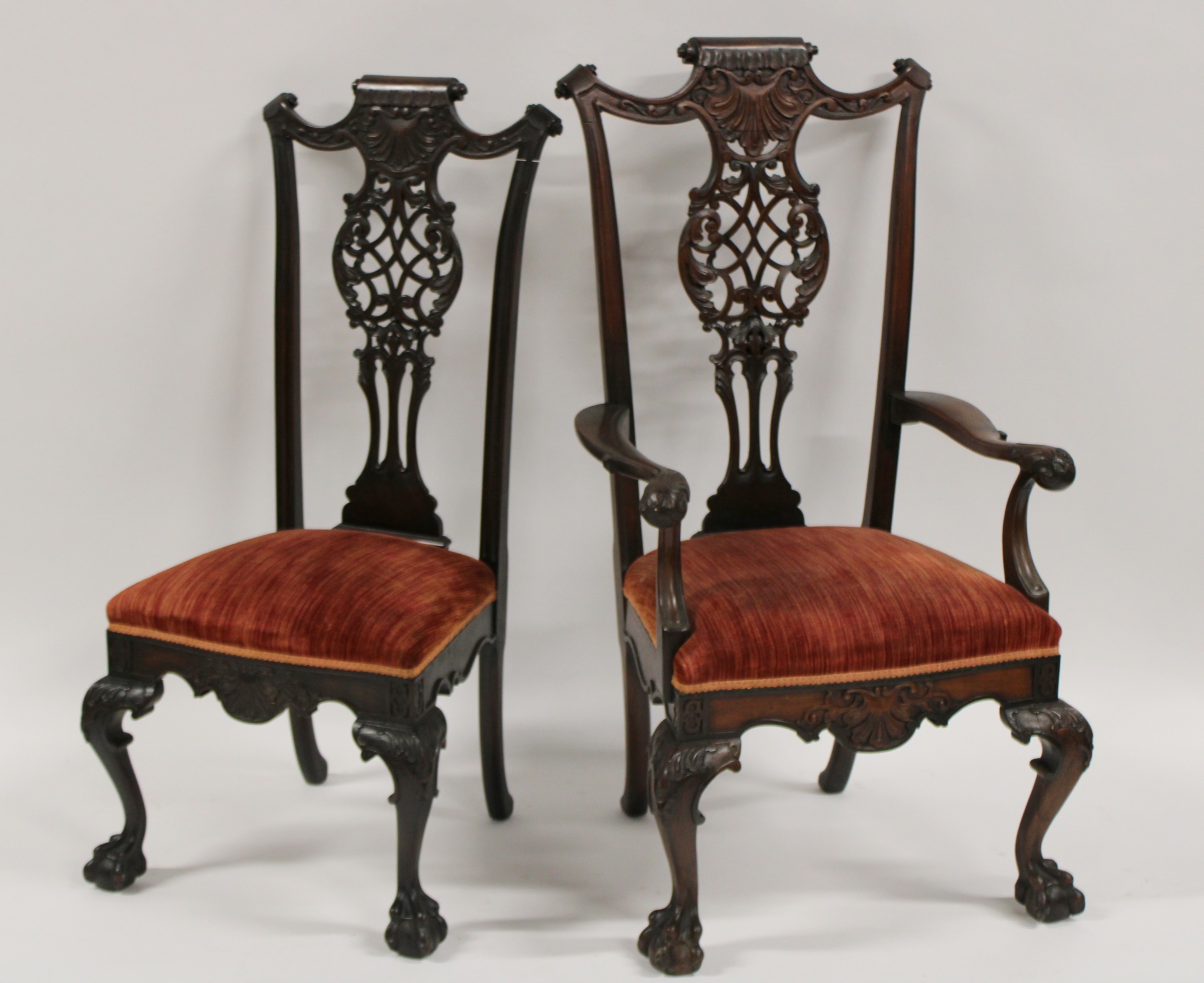 AN ANTIQUE PAIR OF FINELY CARVED
