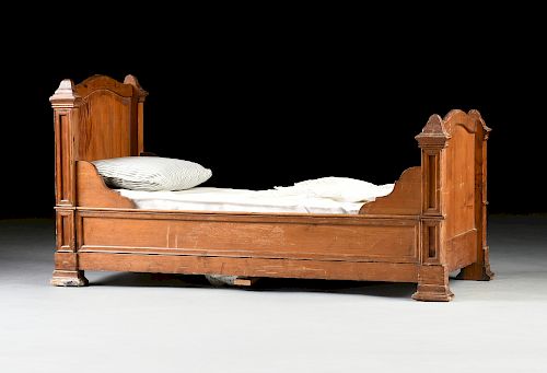 AN ANTIQUE PETITE FRENCH