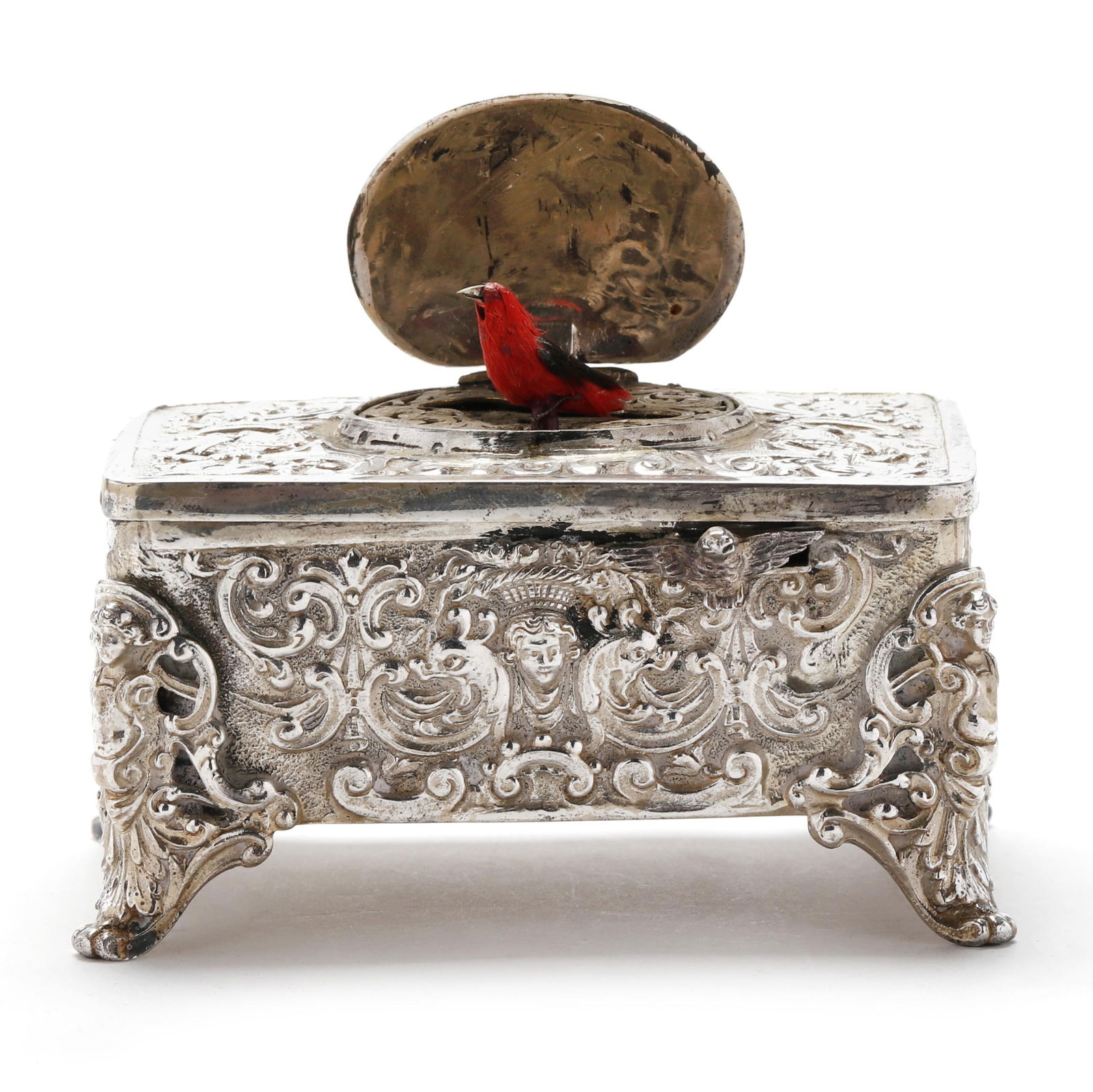 AN ANTIQUE STERLING SILVER