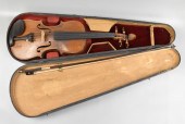 AN ANTIQUE VIOLIN,SIGNED "HOPF