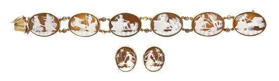 An Antique Yellow Gold and Shell