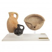 AN ANTIQUITY PRESENTATION SET
