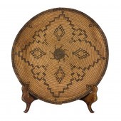 AN APACHE PICTORIAL BASKETRY B