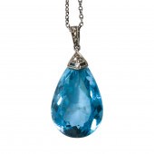 AN AQUAMARINE, DIAMOND AND PLA