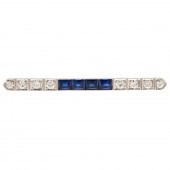 AN ART DECO DIAMOND & SAPPHIRE