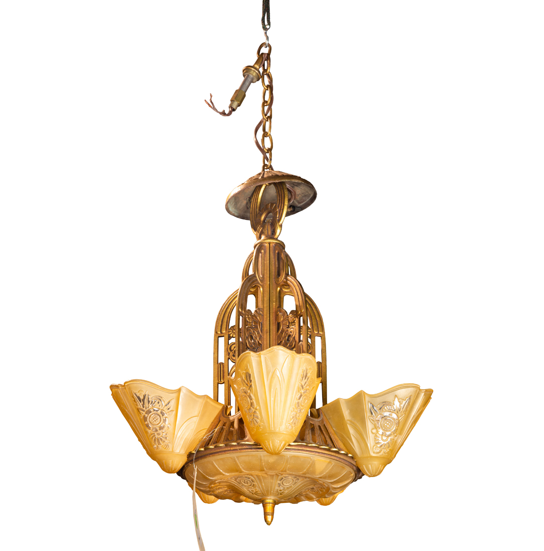 AN ART DECO HANGING LIGHT FIXTURE