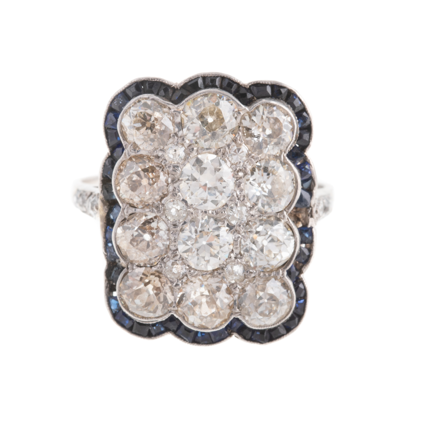 AN ART DECO PLATINUM DIAMOND &