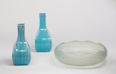 An Art Deco style bowl,