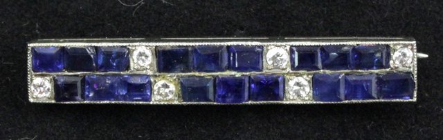 An Art Deco style brooch of