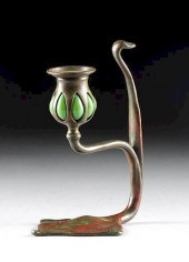 AN ART NOUVEAU PATINATED BRONZ