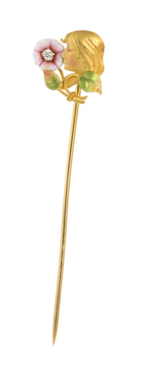 An Art Nouveau Yellow Gold