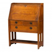 AN ARTS AND CRAFTS OAK SLANT F