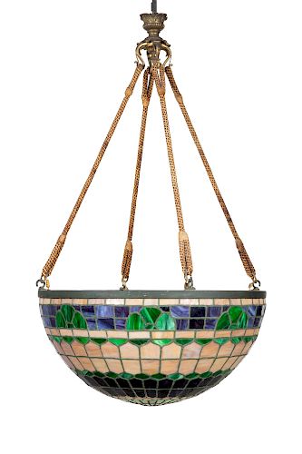 AN ARTS & CRAFTS STYLE LEADED GLASS