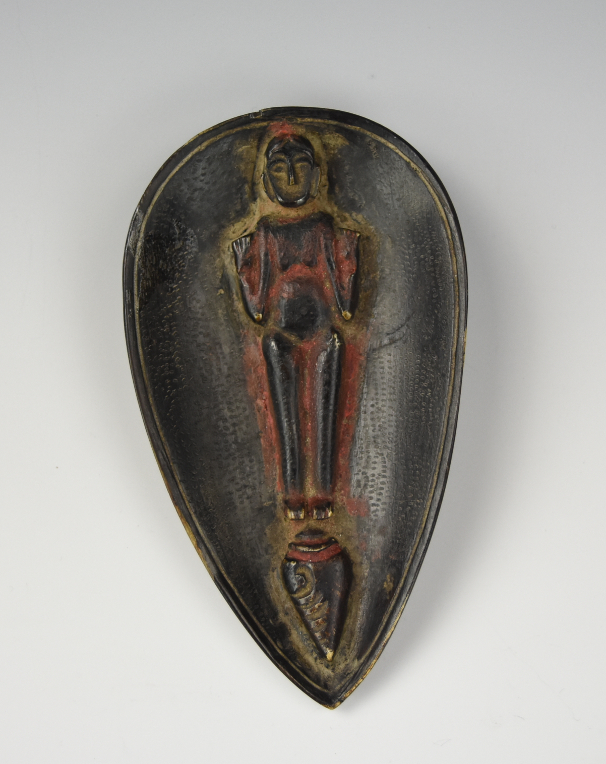 AN ASIAN BONE CARVING AMULET an